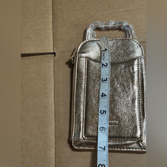 Samantha Thavasa - Picture 3 of 8